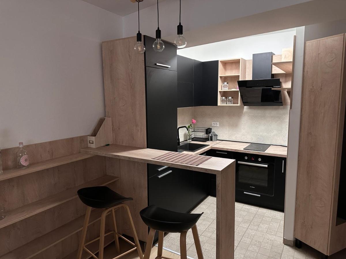 Dow Apartments - Luxury 13Th Floor, Parking 스코페 외부 사진