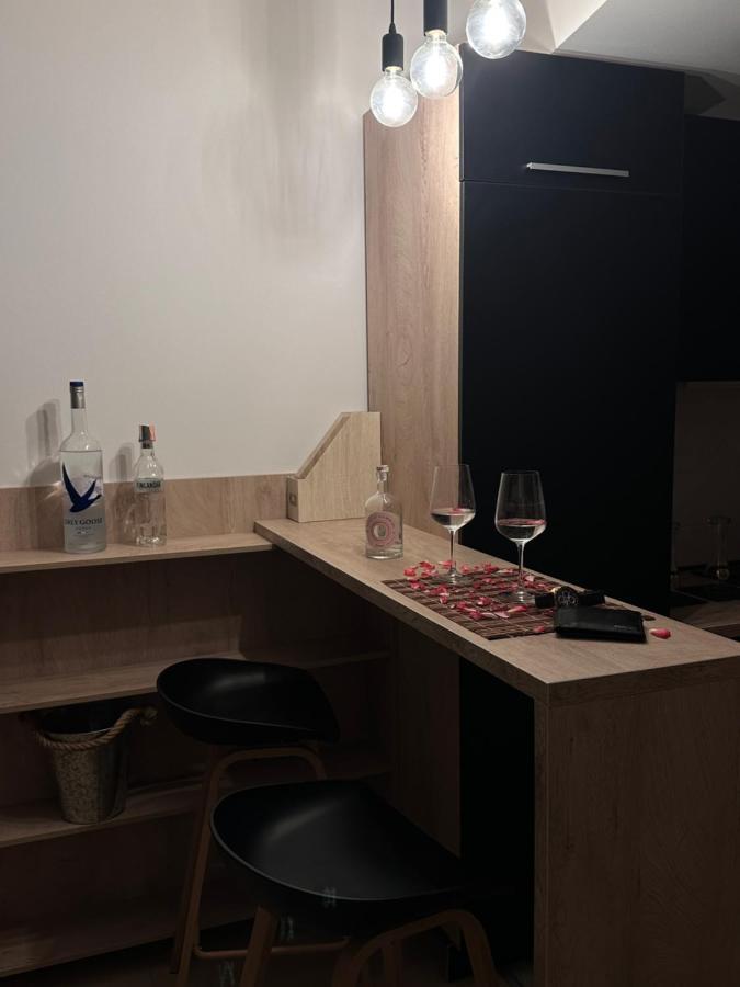 Dow Apartments - Luxury 13Th Floor, Parking 스코페 외부 사진