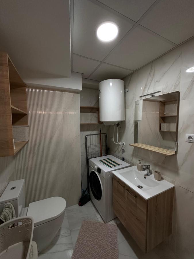 Dow Apartments - Luxury 13Th Floor, Parking 스코페 외부 사진